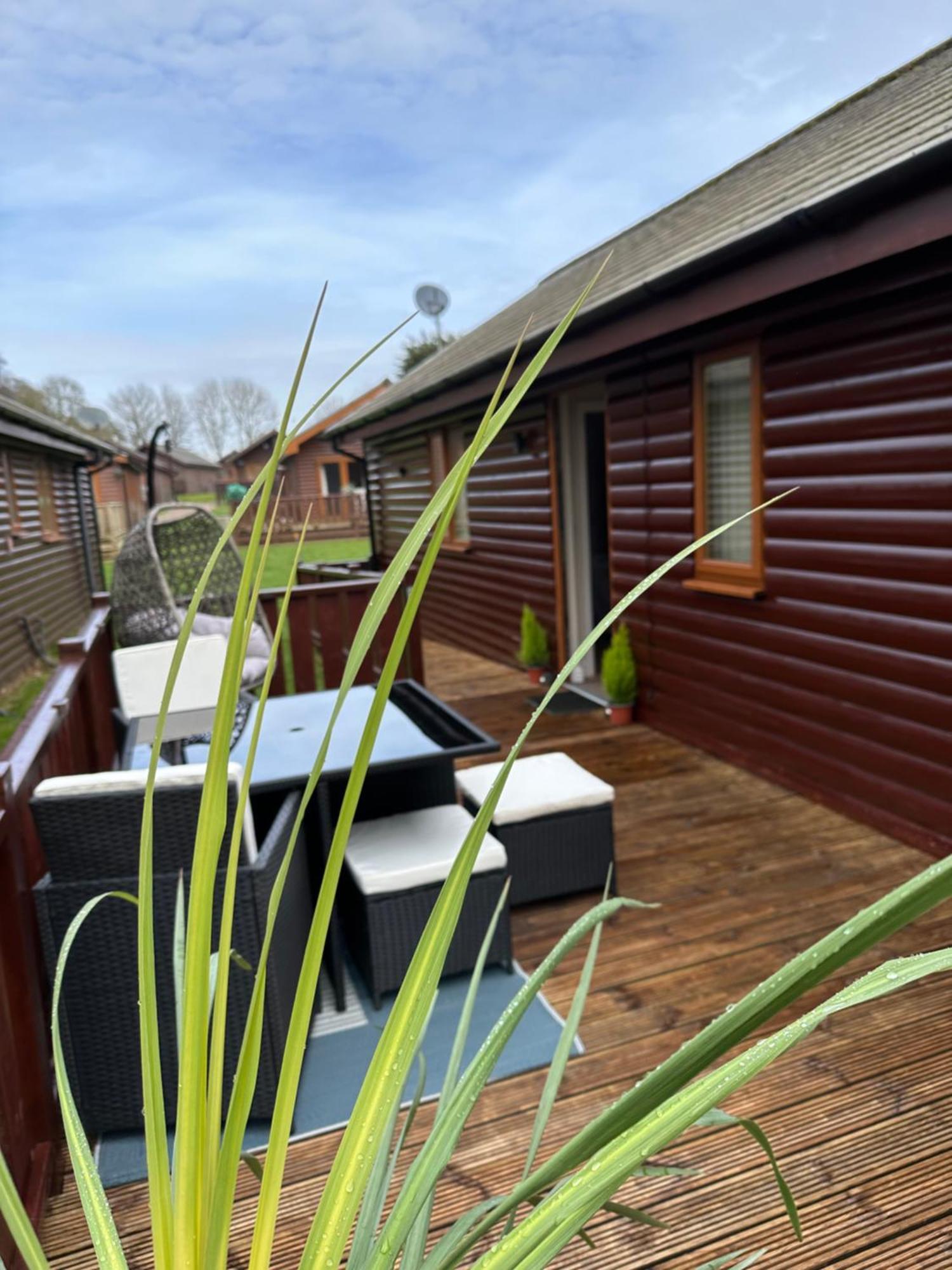 Max's Woodland Chalet