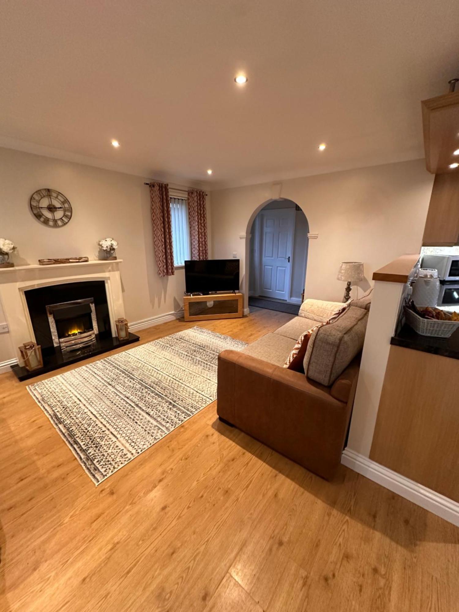Max's Woodland Chalet